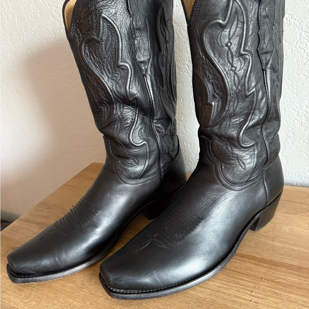 Lucchese snip toe boots